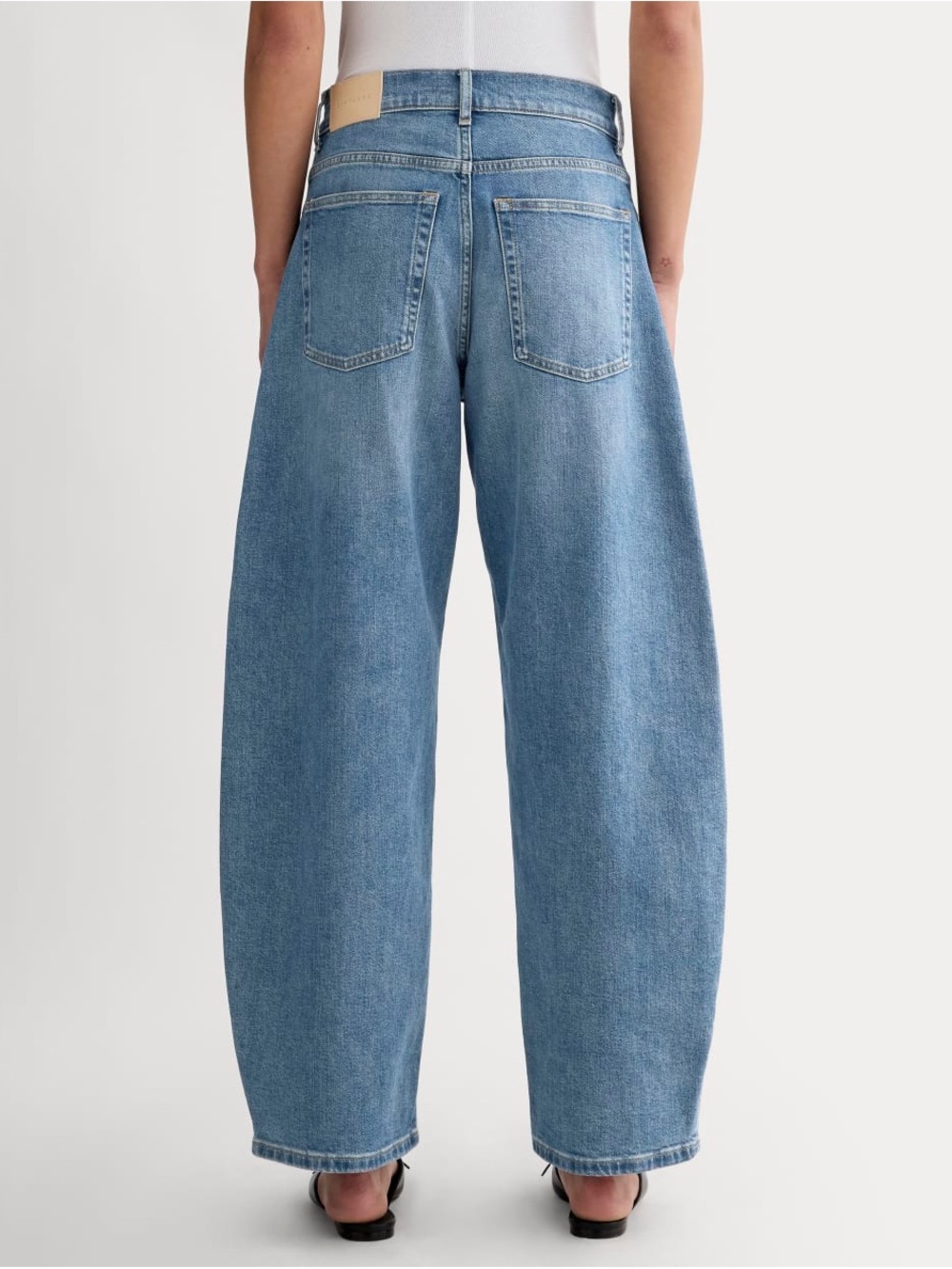 Everlane The Way High Curve Barrel Jean sz 29